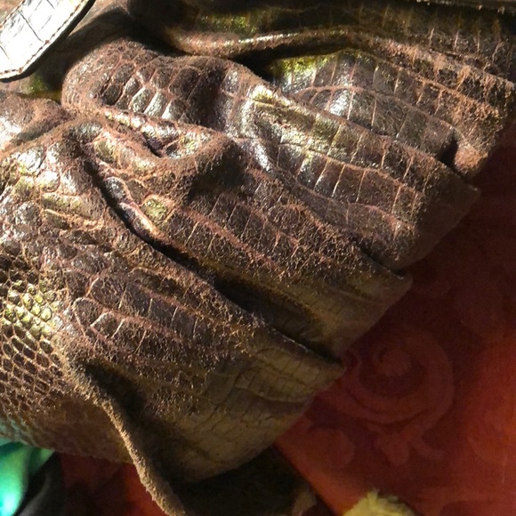 Croc embossed leather distressed - Picture 2 of 8